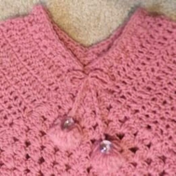 PINK CROCHET PONCHO Sweater Pullover with Rhinestones GIRLS SIZE 10/12 - Picture 2 of 4